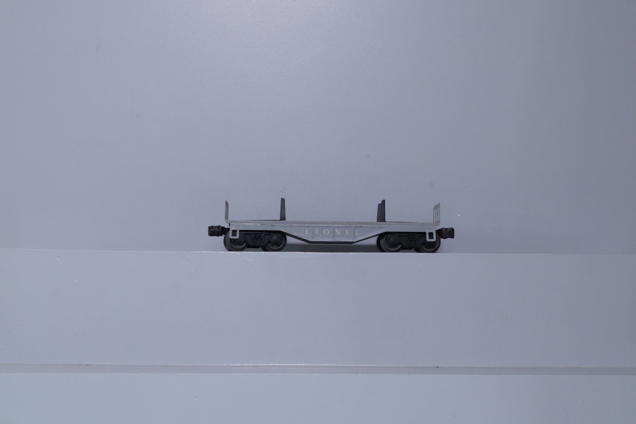 Lionel 6111 Flat Car - SKU5306L - themodeltrainstore.com