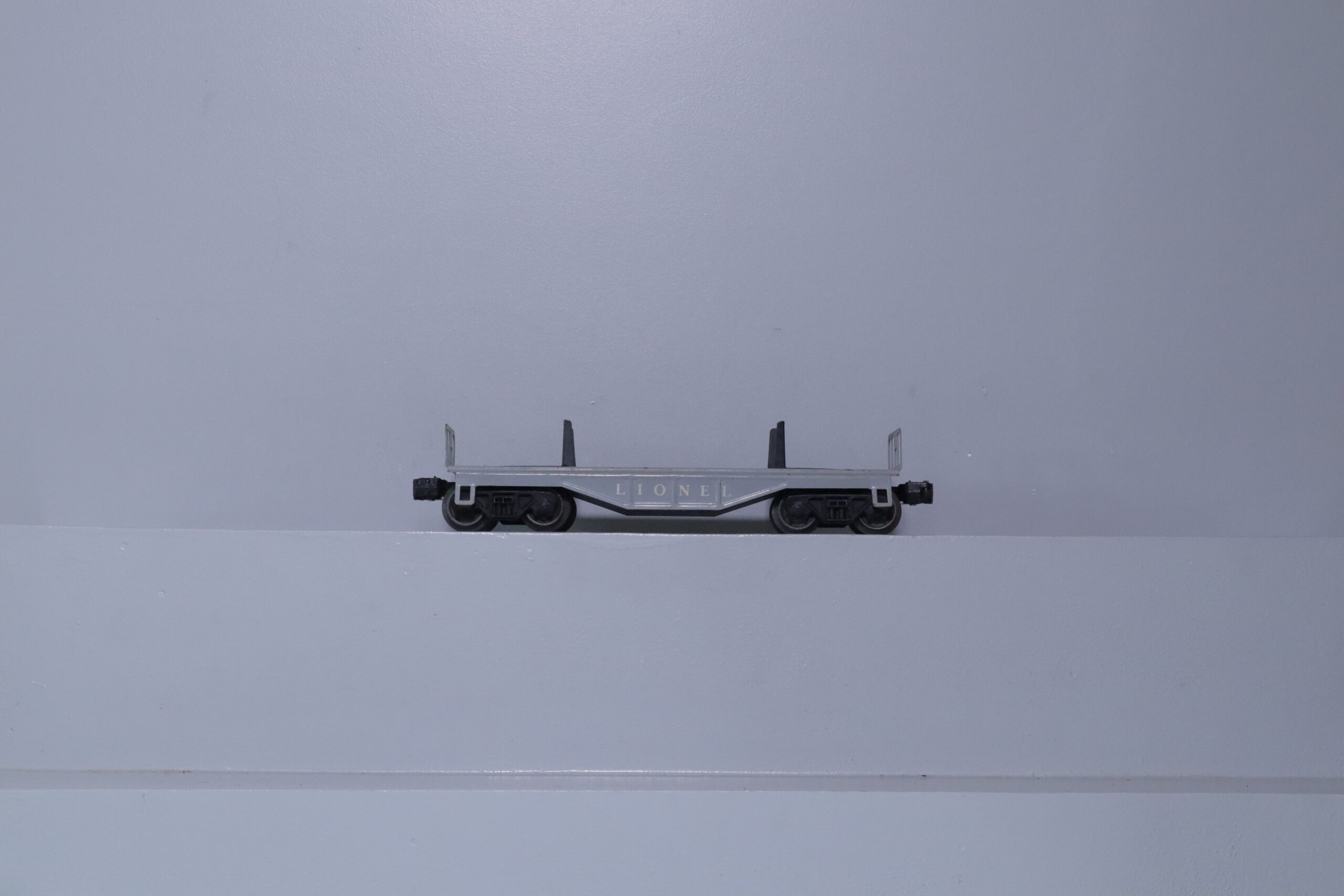 Lionel 6111 Flat Car - SKU5306L - themodeltrainstore.com