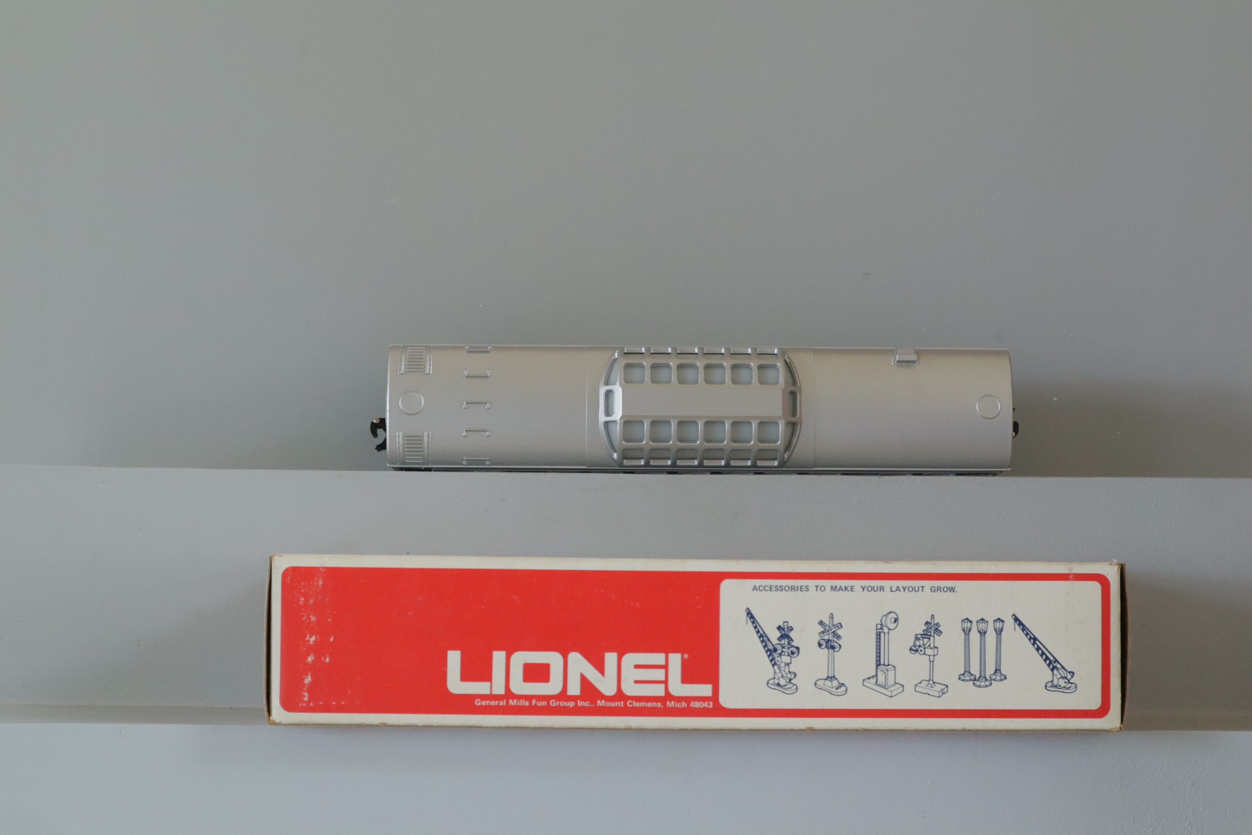 Lionel 6412 Amtrak Vistadome - SKU6005L - themodeltrainstore.com