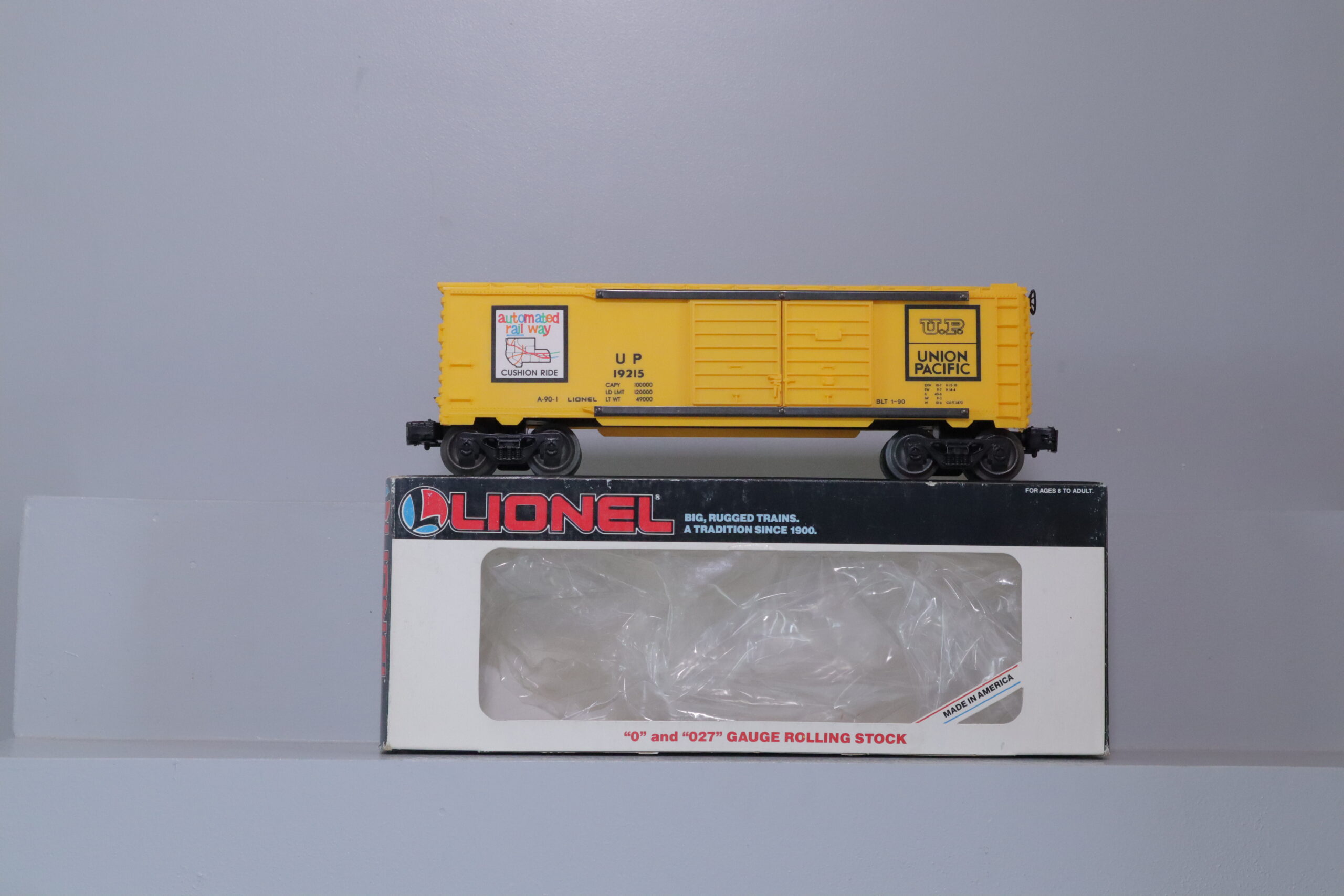 Lionel 19215 UP Box Car - SKU6310L - themodeltrainstore.com
