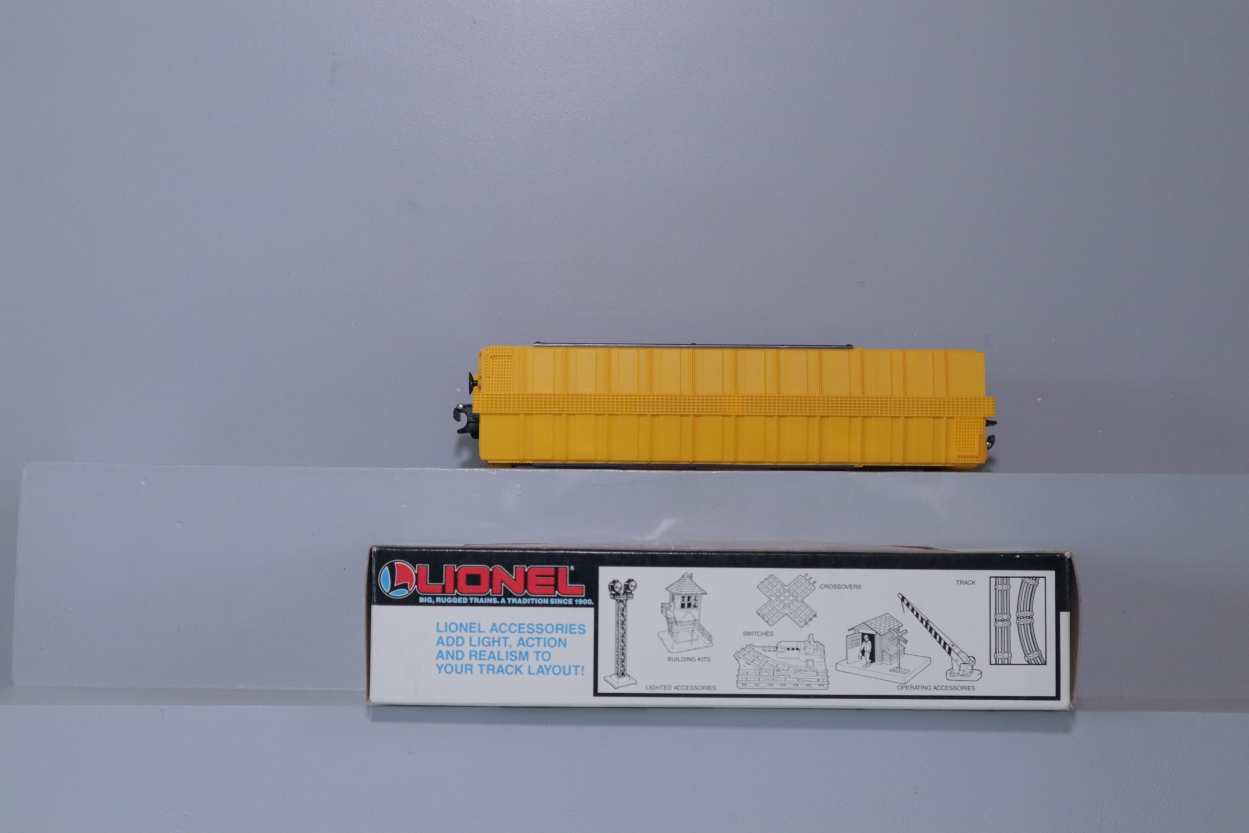 Lionel 19215 UP Box Car - SKU6310L - themodeltrainstore.com
