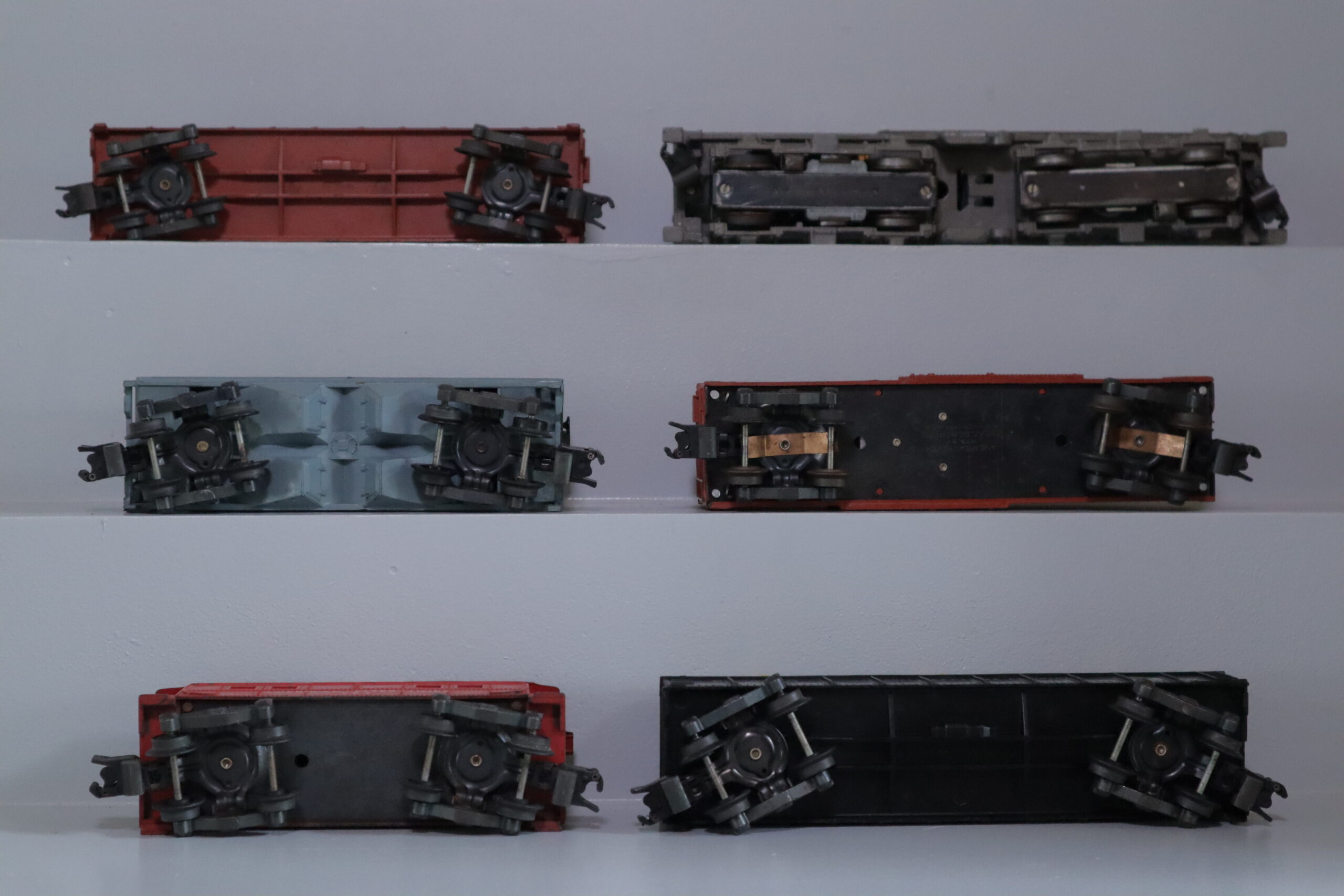 American Flyer 372 Diesel Freight Set - SKU1704AF - themodeltrainstore.com