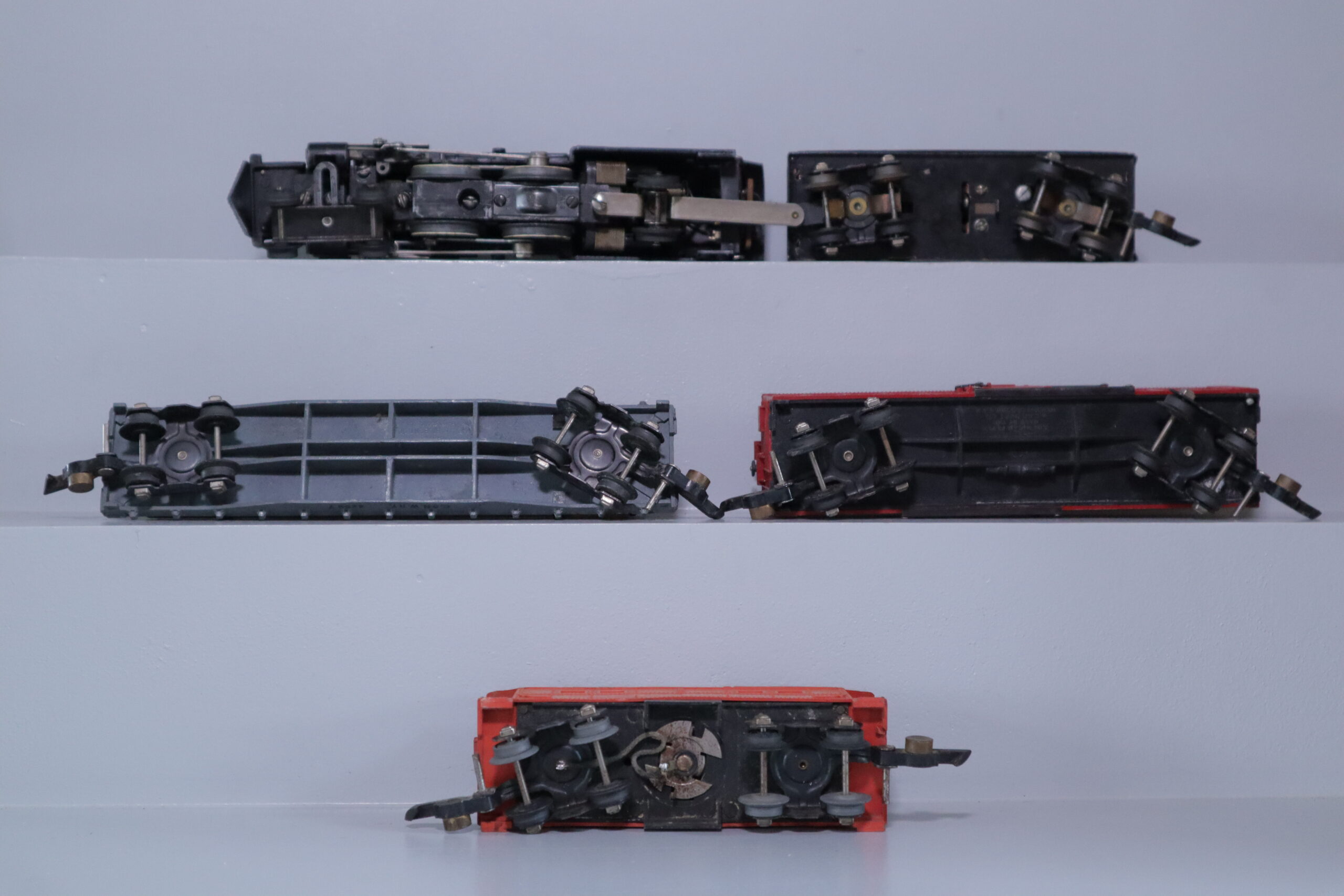 American Flyer 302 Loco Freight Set - SKU1803AF - themodeltrainstore.com