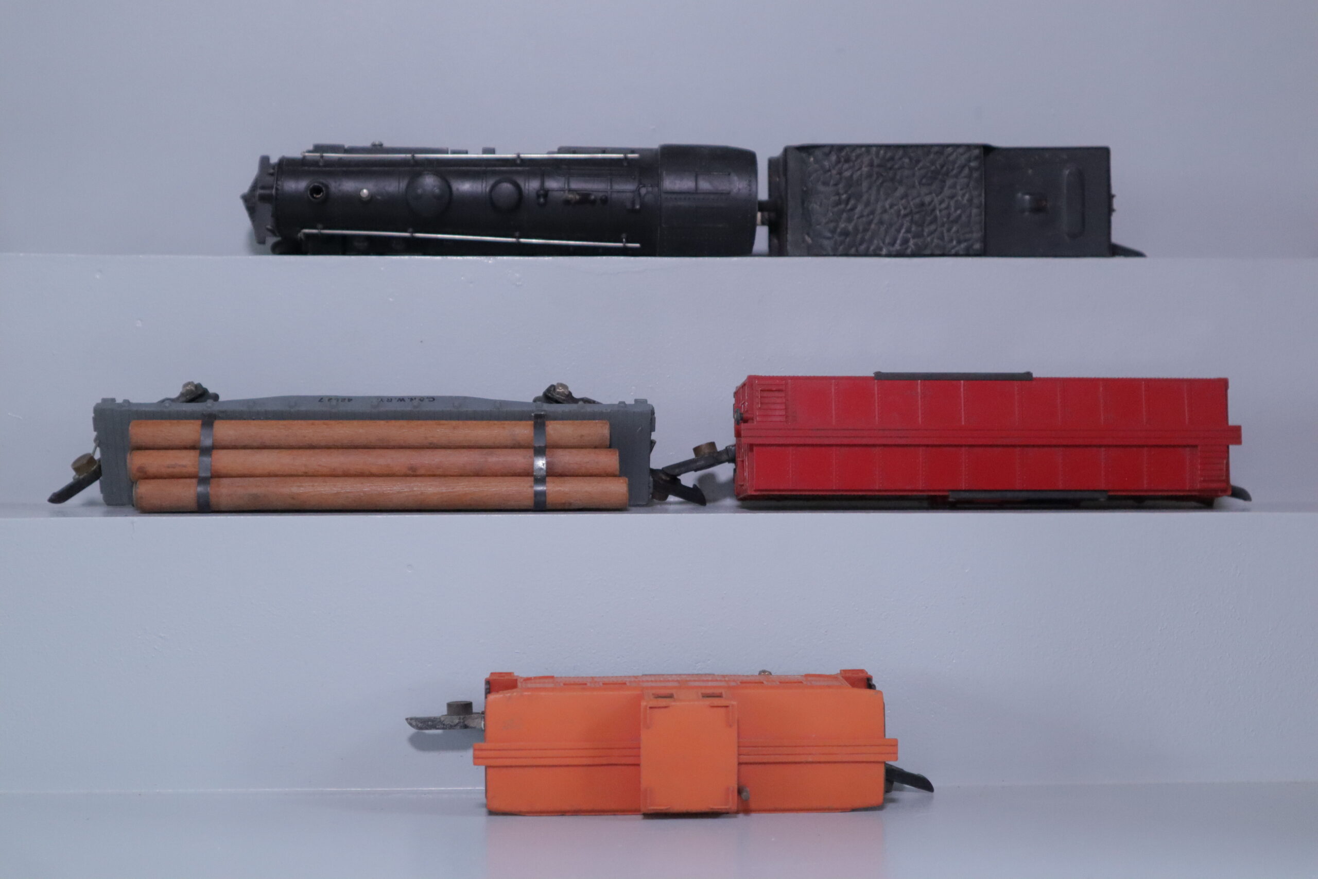 American Flyer 302 Loco Freight Set - SKU1803AF - themodeltrainstore.com