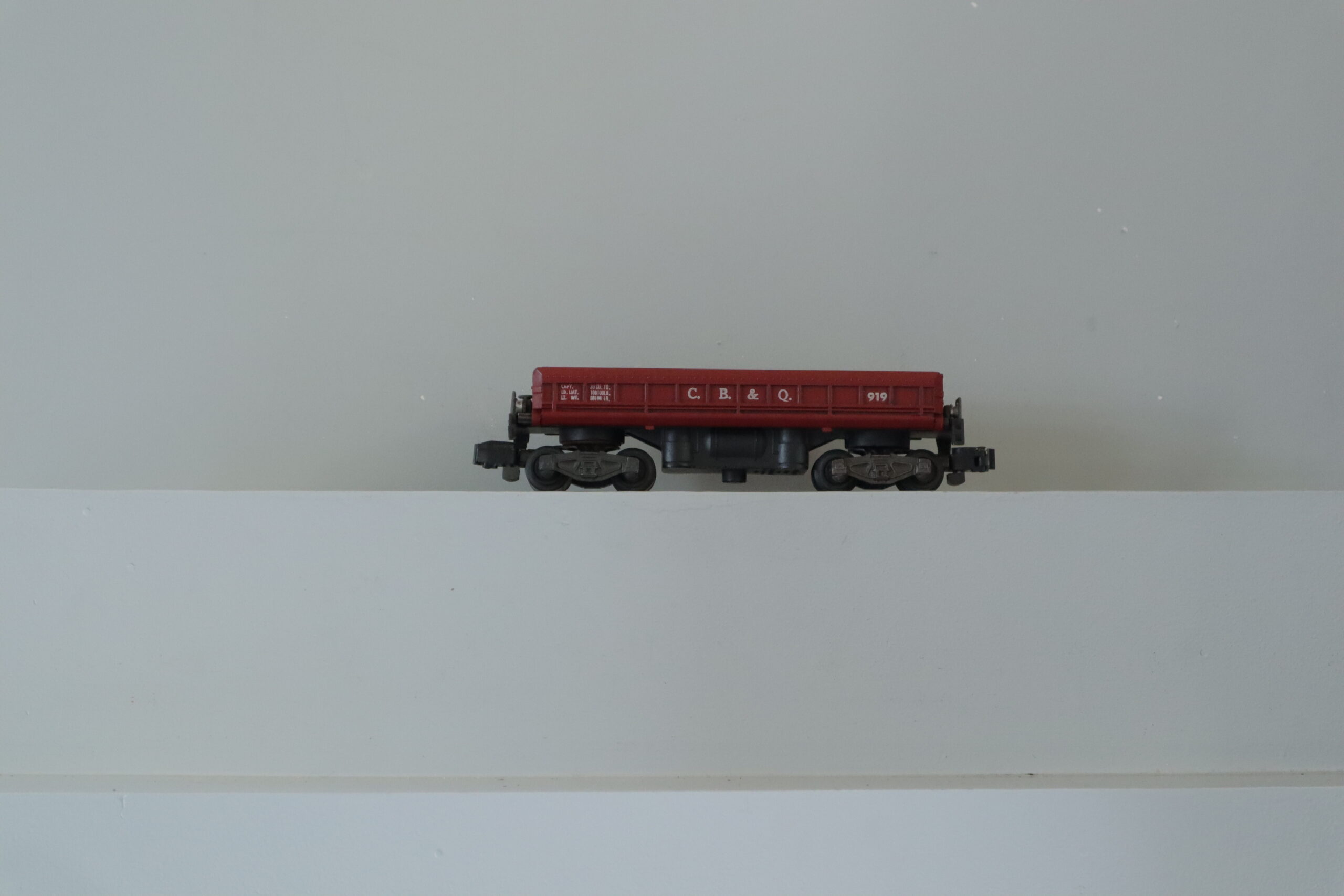 American Flyer 919 Operating Dump Car - SKU1807AF - themodeltrainstore.com